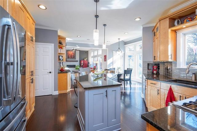 11541 S Brentwood Street, Olathe, KS 66061