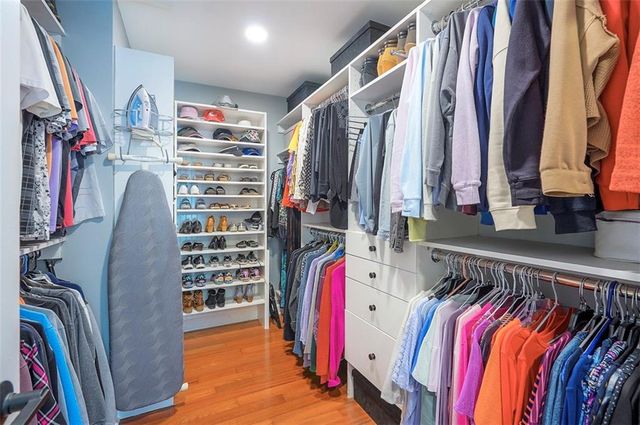 11541 S Brentwood Street, Olathe, KS 66061