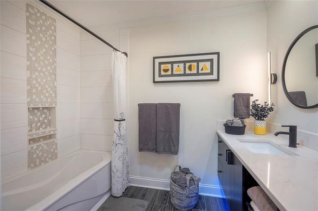 11541 S Brentwood Street, Olathe, KS 66061