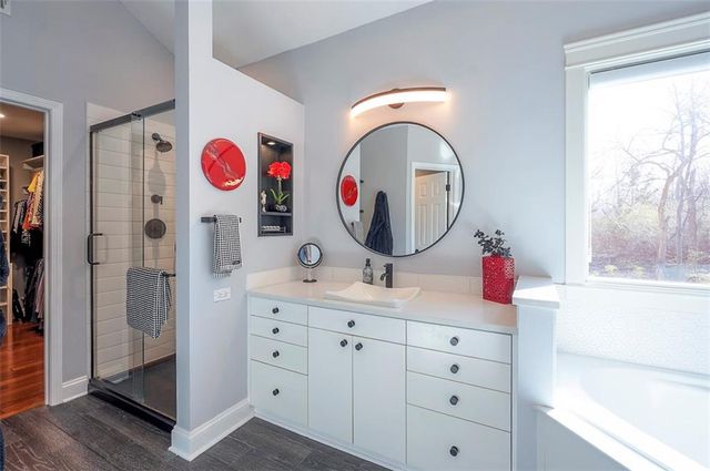 11541 S Brentwood Street, Olathe, KS 66061