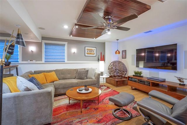 11541 S Brentwood Street, Olathe, KS 66061