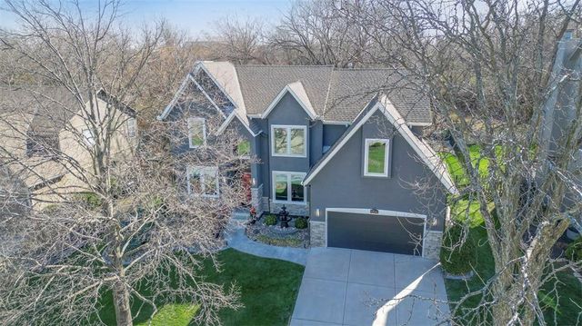 11541 S Brentwood Street, Olathe, KS 66061