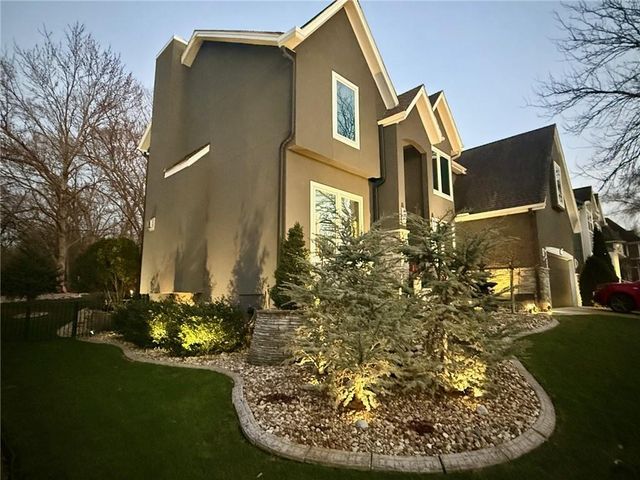 11541 S Brentwood Street, Olathe, KS 66061