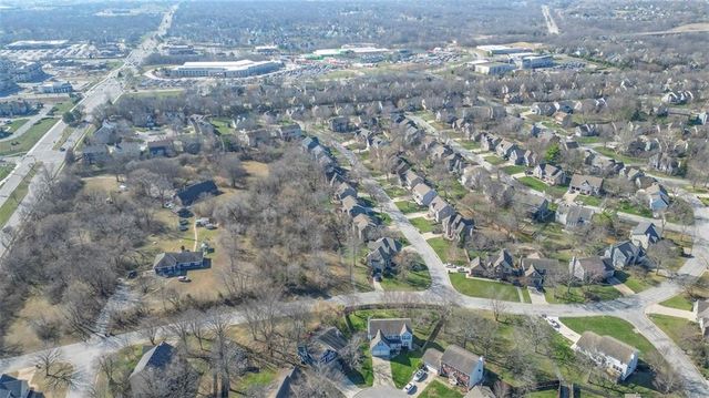 11541 S Brentwood Street, Olathe, KS 66061