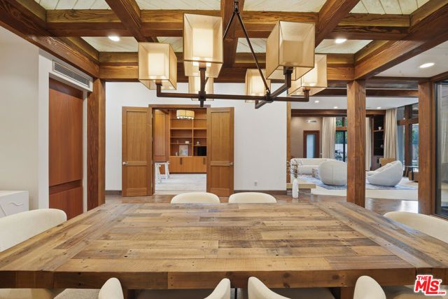 17424 Cumpston Street, Encino (los Angeles), CA 91316