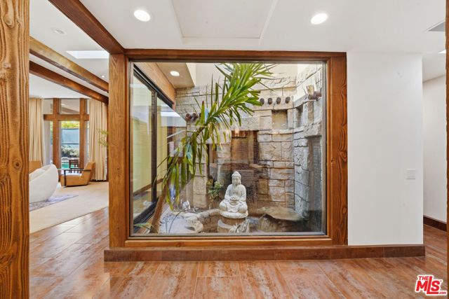 17424 Cumpston Street, Encino (los Angeles), CA 91316