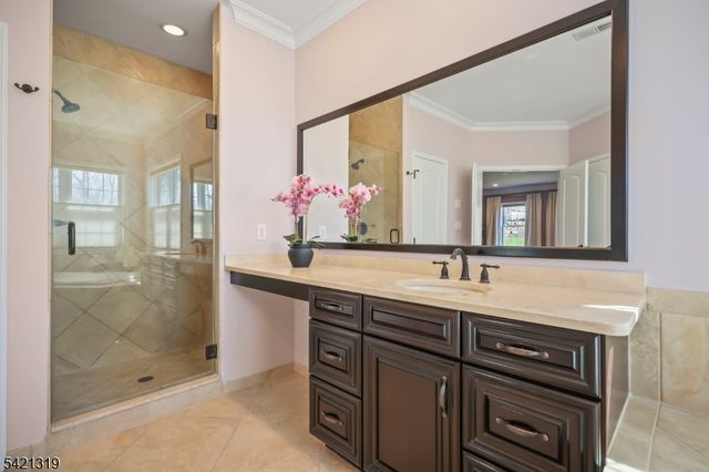 12 Skyline Dr, Randolph Twp., NJ 07869