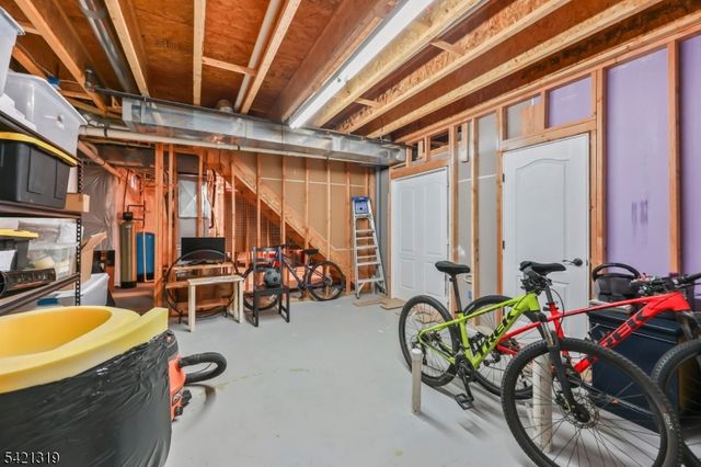 12 Skyline Dr, Randolph Twp., NJ 07869