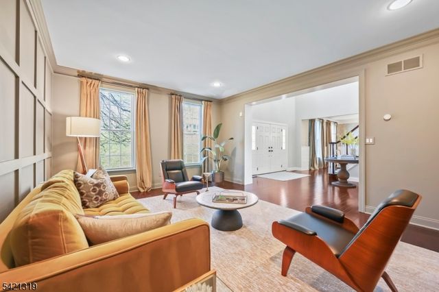 12 Skyline Dr, Randolph Twp., NJ 07869