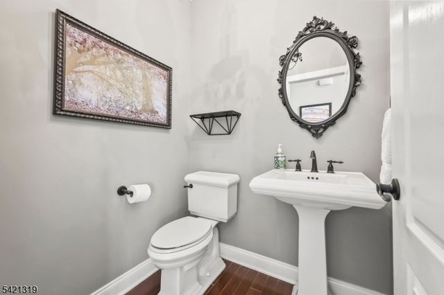 12 Skyline Dr, Randolph Twp., NJ 07869