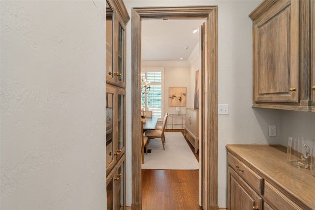 7 Knightwood Court, Dallas, TX 75225