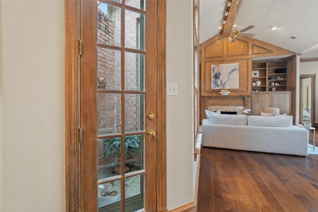 7 Knightwood Court, Dallas, TX 75225