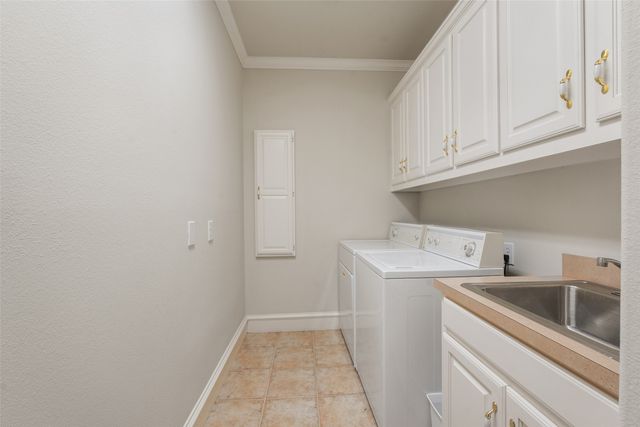 7 Knightwood Court, Dallas, TX 75225