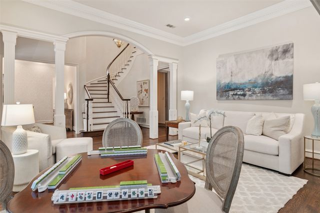 7 Knightwood Court, Dallas, TX 75225