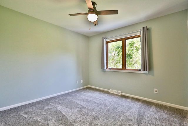 2613 Cochise Trail, Fitchburg, WI 53711