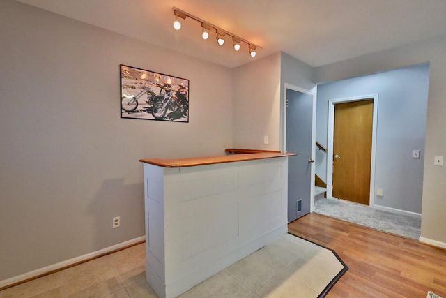 2613 Cochise Trail, Fitchburg, WI 53711