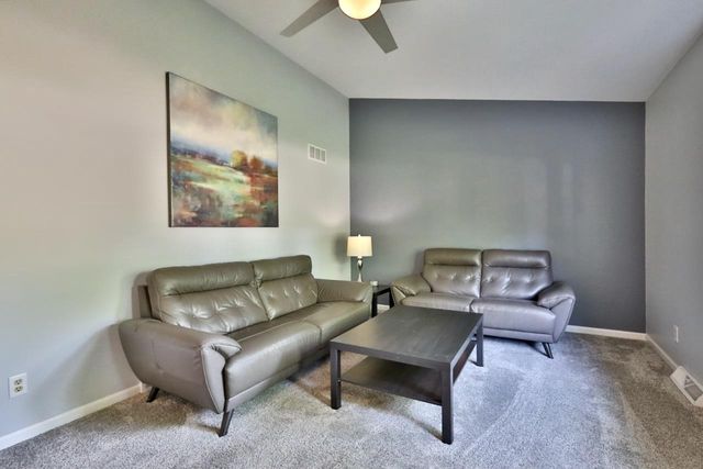 2613 Cochise Trail, Fitchburg, WI 53711