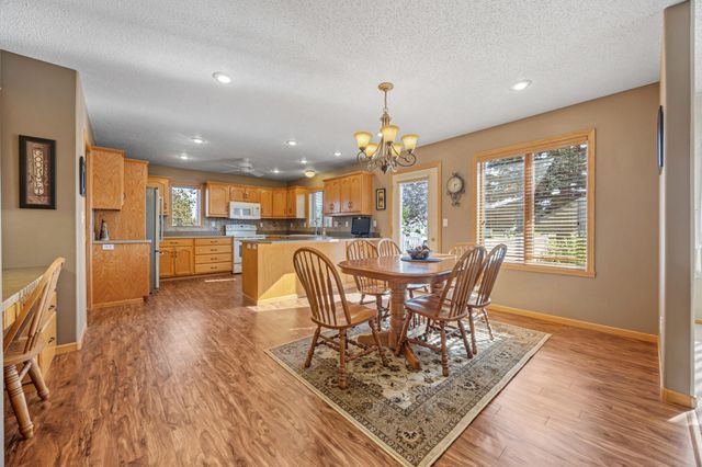 631 15th Avenue E, West Fargo, ND 58078