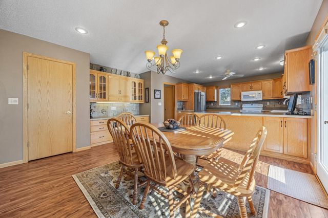 631 15th Avenue E, West Fargo, ND 58078