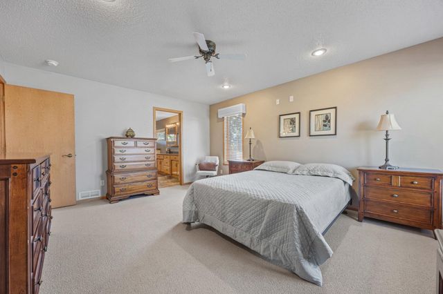 631 15th Avenue E, West Fargo, ND 58078