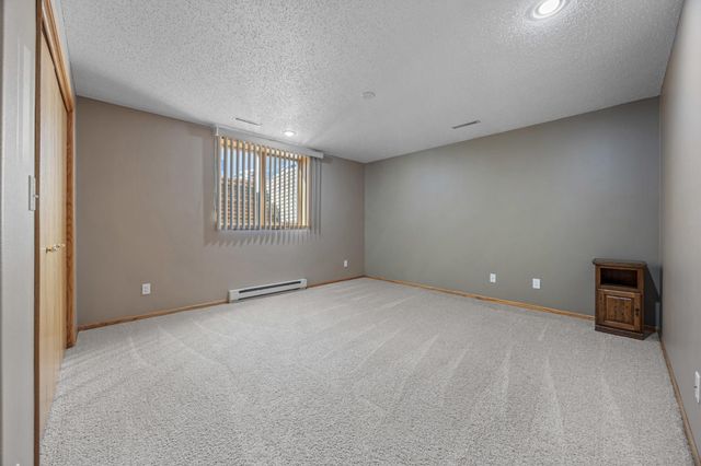 631 15th Avenue E, West Fargo, ND 58078