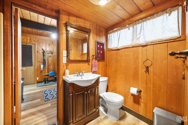 29851 N Lower Valley Road, Tehachapi, CA 93561