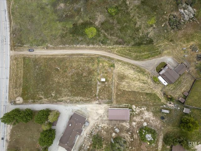 29851 N Lower Valley Road, Tehachapi, CA 93561