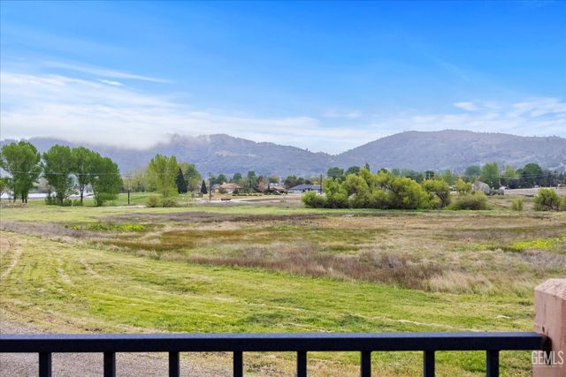 29851 N Lower Valley Road, Tehachapi, CA 93561