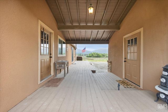 29851 N Lower Valley Road, Tehachapi, CA 93561