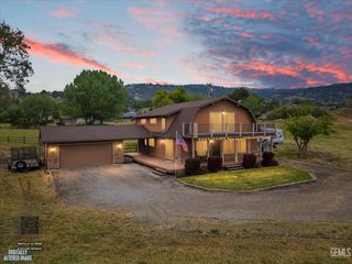 29851 N Lower Valley Road, Tehachapi, CA 93561