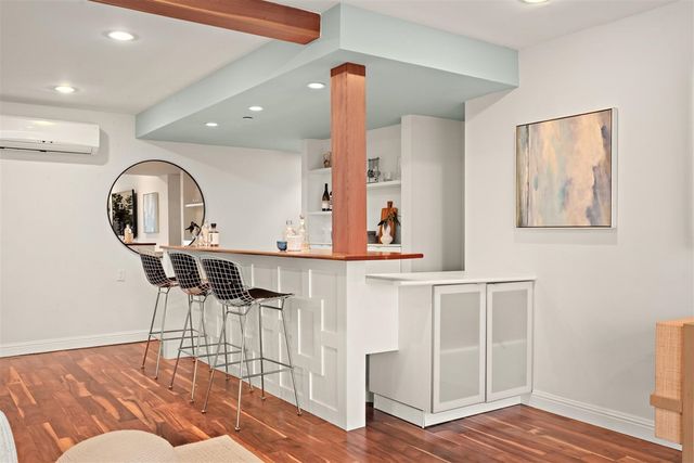 225 225 Chadbourne Way, Oakland, CA 94619