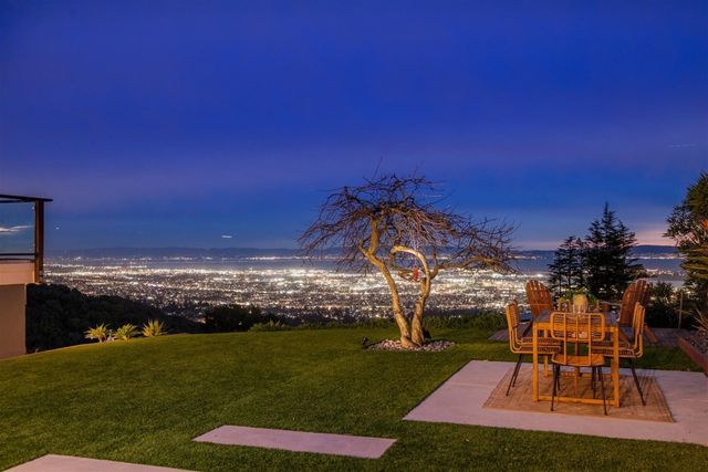 225 225 Chadbourne Way, Oakland, CA 94619