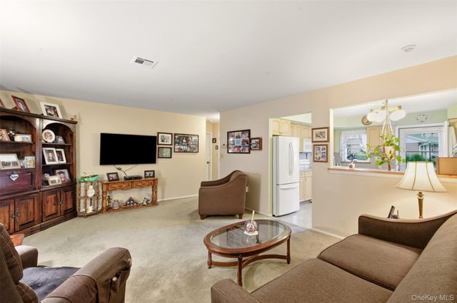 238 Blackpool Court A, Ridge, NY 11961