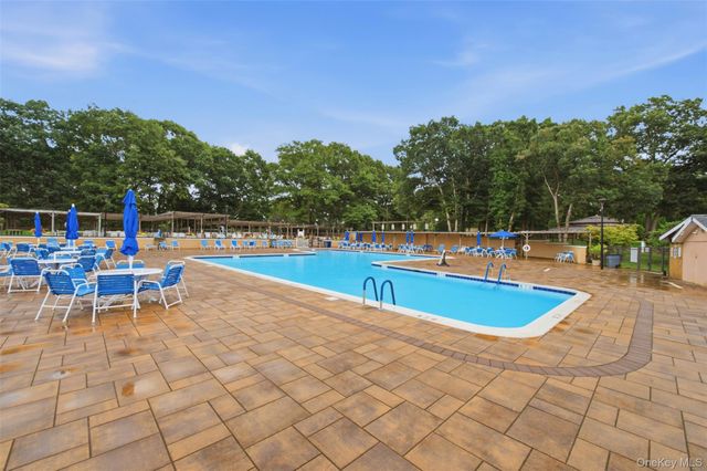 238 Blackpool Court A, Ridge, NY 11961