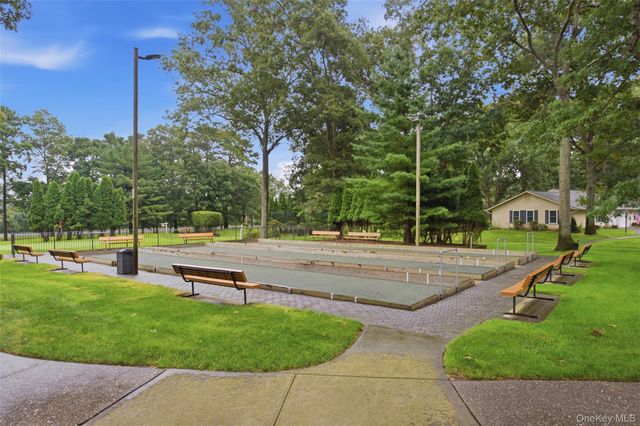 238 Blackpool Court A, Ridge, NY 11961
