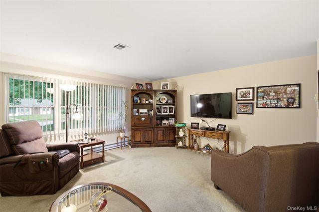 238 Blackpool Court A, Ridge, NY 11961