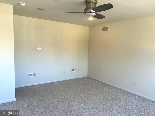 172 LATTICE LN, Collegeville, PA 19426