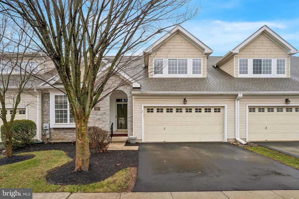 172 LATTICE LN, Collegeville, PA 19426