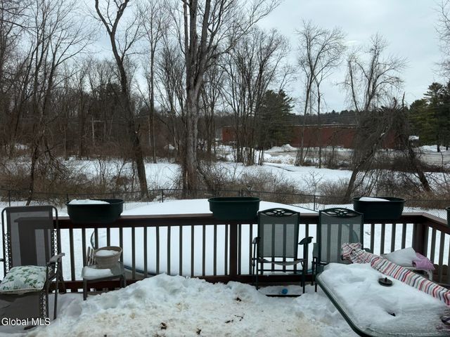 6 Feeder Bend, Glens Falls, NY 12801