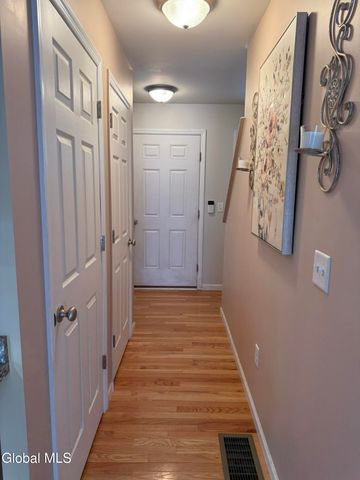 6 Feeder Bend, Glens Falls, NY 12801