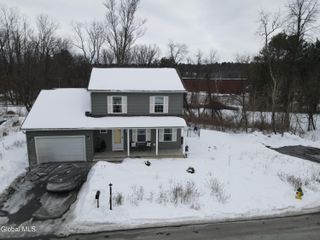 6 Feeder Bend, Glens Falls, NY 12801