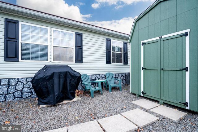 400 ALLENBROOK LN, Reading, PA 19606