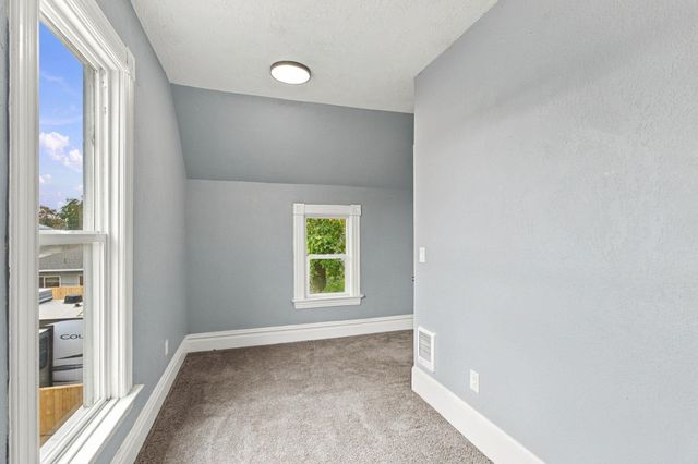 1928 E Sharp Ave, Spokane, WA 99202