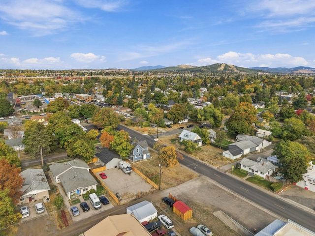 1928 E Sharp Ave, Spokane, WA 99202