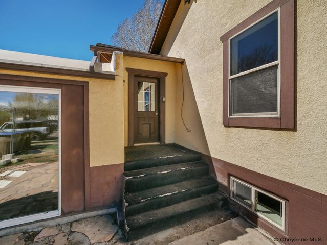 770 N 10TH ST, Laramie, WY 82070