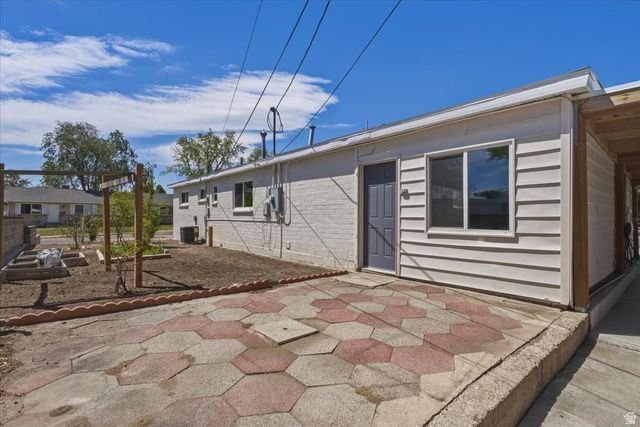 5165 S 4520 W, Kearns, UT 84118