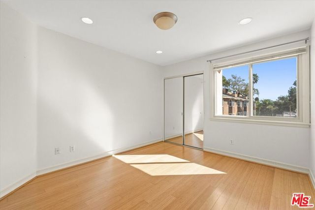 272 N Chester Avenue 105, Pasadena, CA 91106