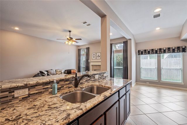 5026 Keith Road, Pasadena, TX 77505