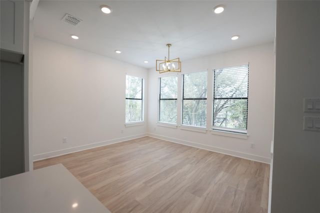 48 Acacia DR, Wimberley, TX 78676