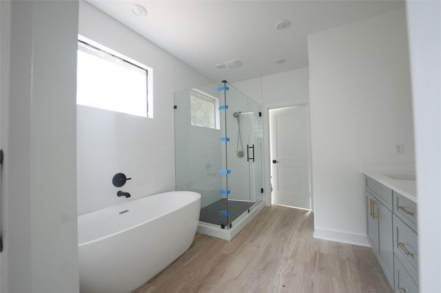 48 Acacia DR, Wimberley, TX 78676